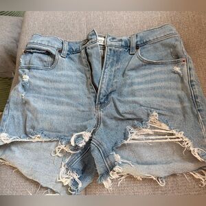 Abercrombie & Fitch Mom high rise short